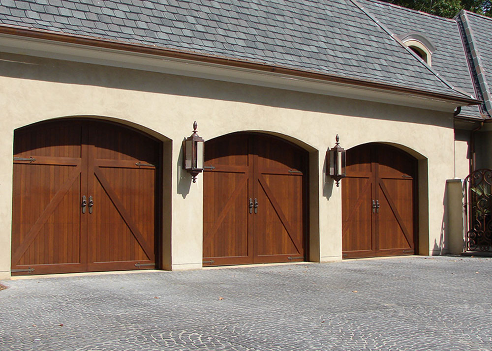 Residential garage door service